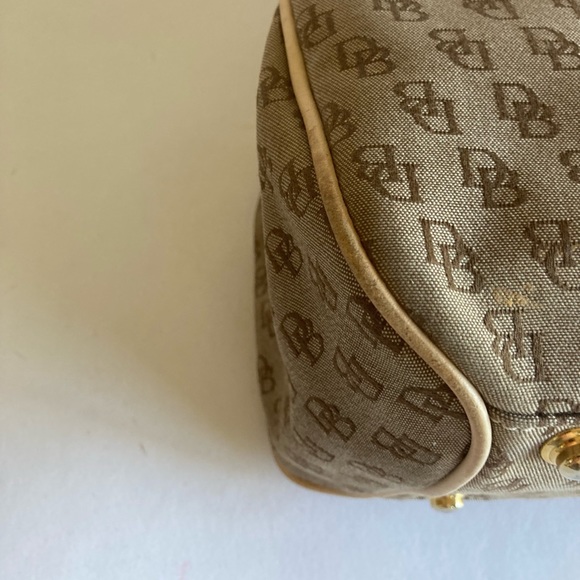 Dooney & Bourke Cream Tan Canvas Signatures Logo Cream Leather Tote Shoulder Bag - Picture 6 of 16